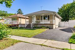25 Rowallan Drive, Toronto, ON M1E 2Y5