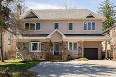 124 Scarboro Crescent, Toronto, ON M1M 2J4