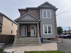 627 Bloor Street E, Oshawa, ON L1H 3N4