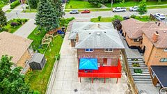 56 Gatesview Avenue, Toronto, ON M1J 3G5