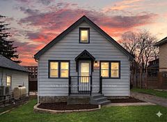 377 Adelaide Avenue W, Oshawa, ON L1J 2R7