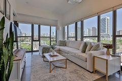 625 Queen Street E 409, Toronto, ON M4M 1G4