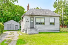 489 Dean Avenue, Oshawa, ON L1H 3E6