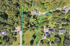 1 Ledge Road, Toronto, ON M1M 1H1