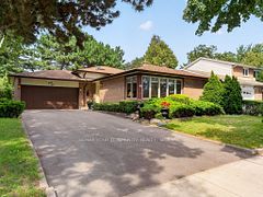 64 Kentish Crescent, Toronto, ON M1S 2Z4
