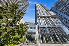 255 Village Green Square 1405, Toronto, ON M1S 0L7