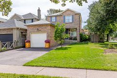 182 Chatfield Drive, Ajax, ON L1T 2H7