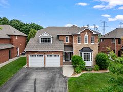 17 Catherwood Lane, Clarington, ON L1B 1C1