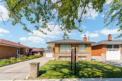 10 Dunlop Avenue, Toronto, ON M1K 1K9