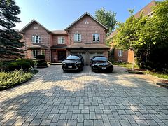 974 Creebridge Crescent lower, Newmarket, ON L3X 1P1