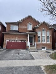 22 Chippingwood Manor Basement, Aurora, ON L4G 7R4