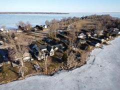 579 Duclos Point Road, Georgina, ON L0E 1N0