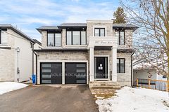 367 Penn Avenue, Newmarket, ON L3Y 2S7