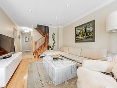 49 White Boulevard, Vaughan, ON L4J 5Z4