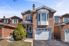 15 White Boulevard, Vaughan, ON L4J 5Z4