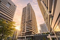 95 Oneida Crescent 706, Richmond Hill, ON L4B 0B1