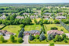 24 George Pipher Lane, Whitchurch-Stouffville, ON L4A 1M4