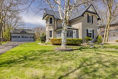 20314 Leslie Street, East Gwillimbury, ON L0G 1R0