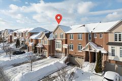 18 Honeywood Road, Vaughan, ON L4J 9C2