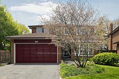 6 Epping Court, Markham, ON L3R 3H1