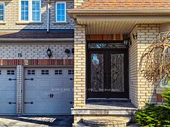 16 Chasser Drive Main, Markham, ON L6E 1K4