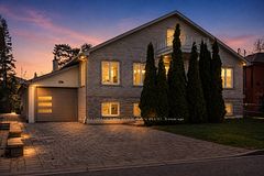 296 Lennox Avenue, Richmond Hill, ON L4C 2A7