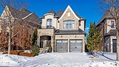 131 Robert Berry Crescent, King, ON L7B 0M3