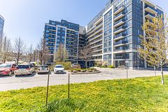370 Highway 7 E 1021, Richmond Hill, ON L4B 0C4