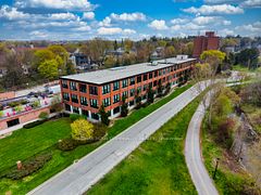 543 Timothy Street 302, Newmarket, ON L3Y 1R1