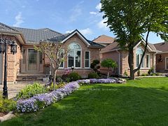 4 Darling Crescent, New Tecumseth, ON L9R 1P4