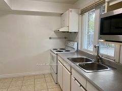 319 Fern Avenue, Richmond Hill, ON L4C 8P4