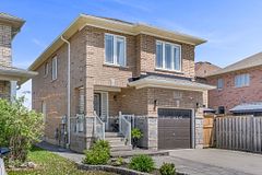 352 Miller Park Avenue, Bradford West Gwillimbury, ON L3Z 4H5