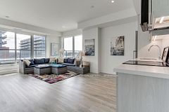 185 Deerfield Road 503, Newmarket, ON L3Y 0G7