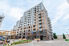 8 Beverley Glen Boulevard C-317, Vaughan, ON L4J 0L5