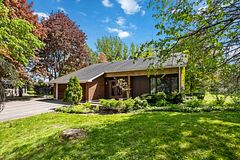 26 Knights Place, Whitchurch-Stouffville, ON L4A 0G9
