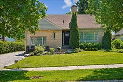42 Roseview Avenue, Richmond Hill, ON L4C 1C7