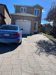 33 Rowe Court, Markham, ON L3S 2J6