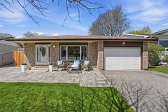 17 Hunter Court, New Tecumseth, ON L9R 1A6