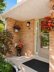115 Avenue Road 13, Richmond Hill, ON L4C 9N2