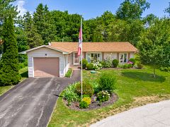 3 Pineview Court, New Tecumseth, ON L0G 1W0