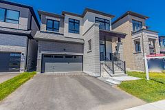 110 Markview Road, Whitchurch-Stouffville, ON L4A 4W3
