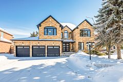 56 Cynthia Crescent, Richmond Hill, ON L4E 2P9