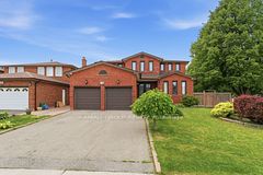 108 Killian Road, Vaughan, ON L6A 1B3