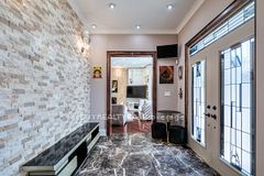 2530 King Road, King, ON L7B 1J7