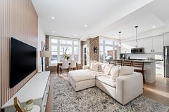 8167 Kipling Avenue 48, Vaughan, ON L4L 0G4