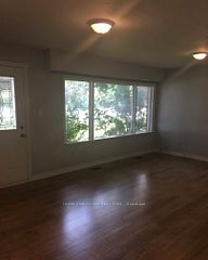 969 Davis Drive, Newmarket, ON L3Y 2R7