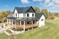 11601 Concession 3 Road, Uxbridge, ON L9L 1R1