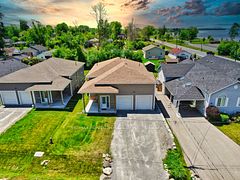 796 Rockaway Road, Georgina, ON L0E 1S0