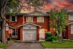 25 Harper Way, Markham, ON L3T 5A4