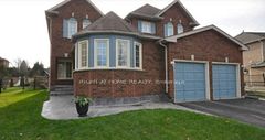 92 Nelson Circle, Newmarket, ON L3X 1R2